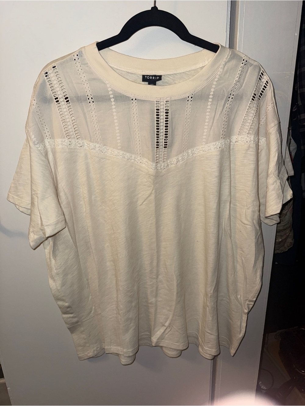 torrid cream short sleeve tee with lace & eyelet yoke